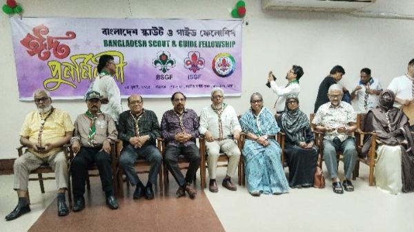 তরুণদের সঙ্গে নিয়ে কাজ করলে আলোকিত বাংলাদেশ গড়া সম্ভব: খান আকতারুজ্জামান